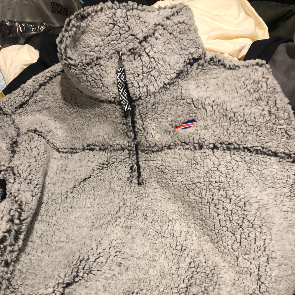 Brand New Women’s 1/4 Zip